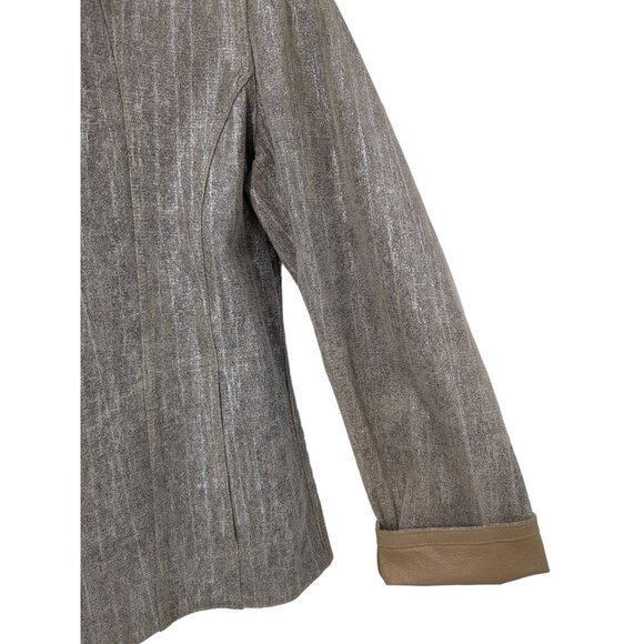 Chicos Reversible Leather Jacket Size 1 M Tan Silver Metallic Travel Full Zip - Picture 6 of 11